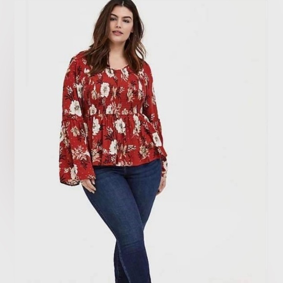 torrid Tops - Torrid ruched bell sleeve floral top
